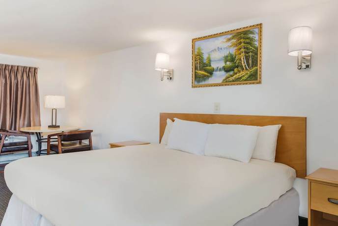 Imagen de la habitación del Hotel Americas Best Value Inn and Suites Hyannis Cape Cod. Foto 1