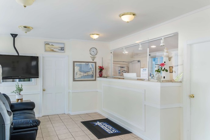 Imagen de los interiores del Hotel Americas Best Value Inn and Suites Hyannis Cape Cod. Foto 17