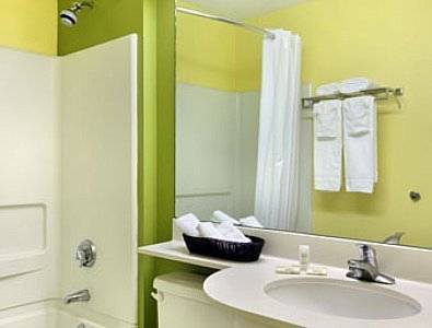 Imagen de la habitación del Hotel Americas Best Value Inn and Suites Jackson, Tn. Foto 8