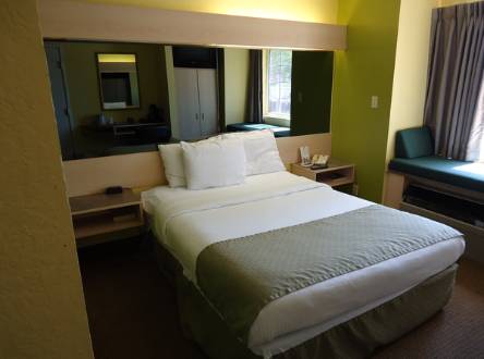 Imagen de la habitación del Hotel Americas Best Value Inn and Suites Jackson, Tn. Foto 13