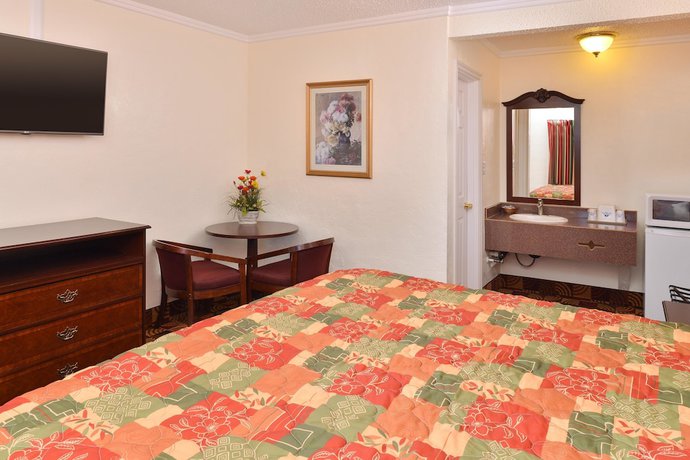 Imagen de la habitación del Hotel Americas Best Value Inn and Suites Klamath Falls. Foto 15