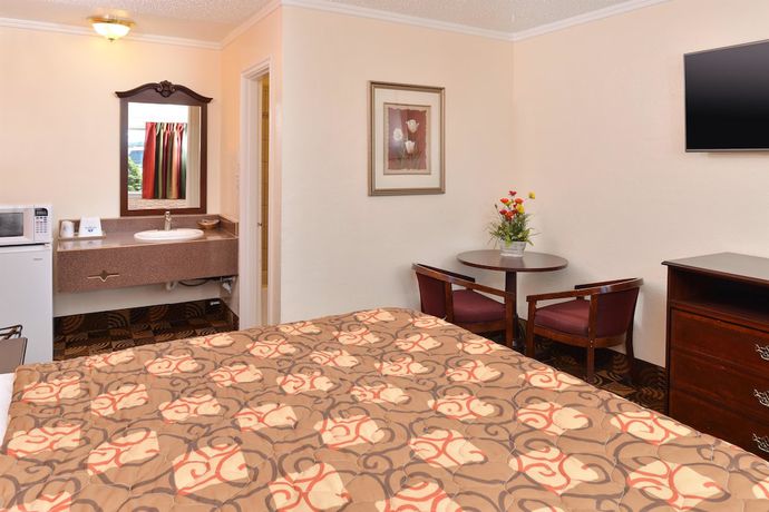 Imagen de la habitación del Hotel Americas Best Value Inn and Suites Klamath Falls. Foto 18
