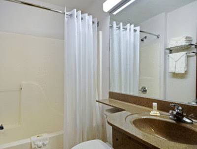 Imagen de la habitación del Hotel Americas Best Value Inn and Suites Lake Charles At I-210 Exit 5. Foto 4