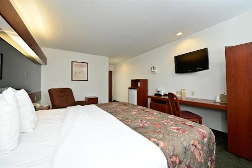 Imagen de la habitación del Hotel Americas Best Value Inn and Suites Lake Charles At I-210 Exit 5. Foto 9