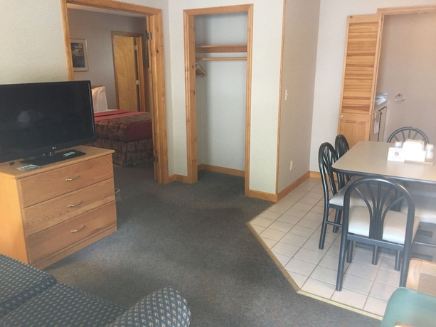 Imagen de la habitación del Hotel Americas Best Value Inn and Suites Lake George. Foto 11