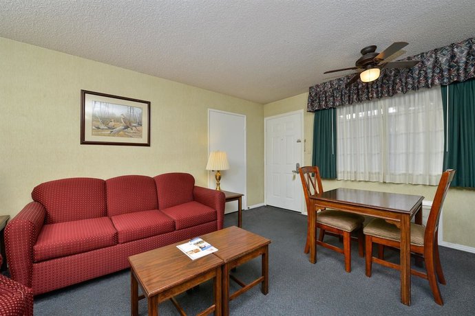 Imagen de la habitación del Hotel Americas Best Value Inn and Suites Lancaster. Foto 4