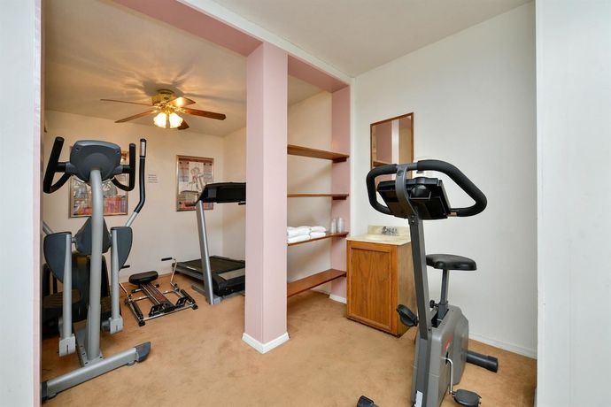 Imagen de los interiores del Hotel Americas Best Value Inn and Suites Lancaster. Foto 15