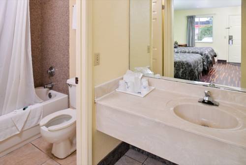 Imagen de la habitación del Hotel Americas Best Value Inn and Suites Lookout Mountain W. Foto 8