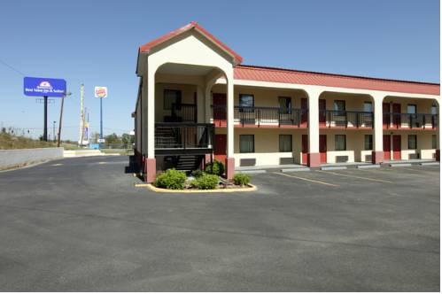 Imagen general del Hotel Americas Best Value Inn and Suites Macon At Eisenhower Pkwy. Foto 1