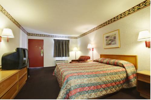 Imagen de la habitación del Hotel Americas Best Value Inn and Suites Macon At Eisenhower Pkwy. Foto 5