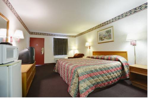 Imagen de la habitación del Hotel Americas Best Value Inn and Suites Macon At Eisenhower Pkwy. Foto 7