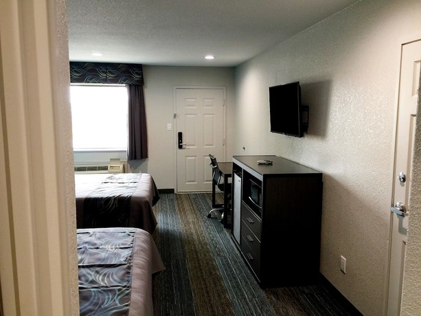 Imagen de la habitación del Hotel Americas Best Value Inn and Suites Mont Belvieu Houston. Foto 16