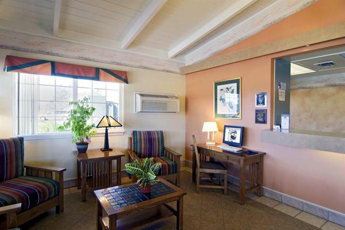 Imagen de los interiores del Hotel Americas Best Value Inn and Suites Oroville. Foto 15