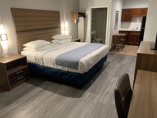 Imagen de la habitación del Hotel Americas Best Value Inn and Suites Porter North Houston. Foto 13