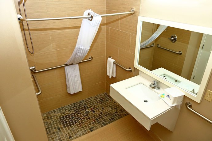 Imagen de la habitación del Hotel Americas Best Value Inn and Suites Prairieville. Foto 6