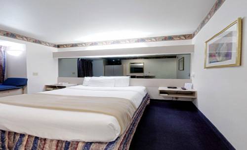Imagen de la habitación del Hotel Americas Best Value Inn and Suites Racine. Foto 10