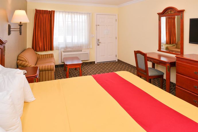 Imagen de la habitación del Hotel Americas Best Value Inn and Suites San Bernardino. Foto 7