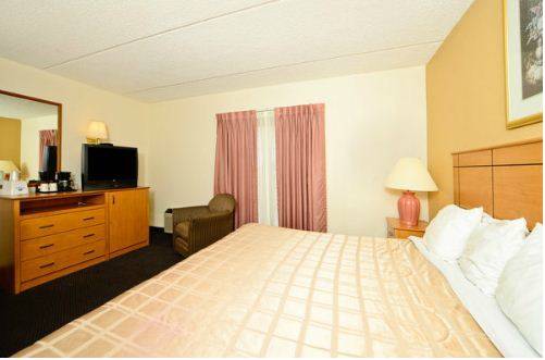Imagen de la habitación del Hotel Americas Best Value Inn and Suites St. Cloud. Foto 3