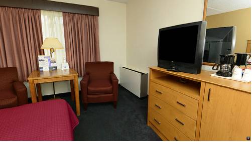 Imagen de la habitación del Hotel Americas Best Value Inn and Suites St. Cloud. Foto 10