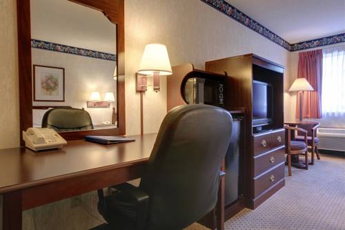 Imagen de la habitación del Hotel Americas Best Value Inn and Suites St. Louis, St. Charles Inn. Foto 9