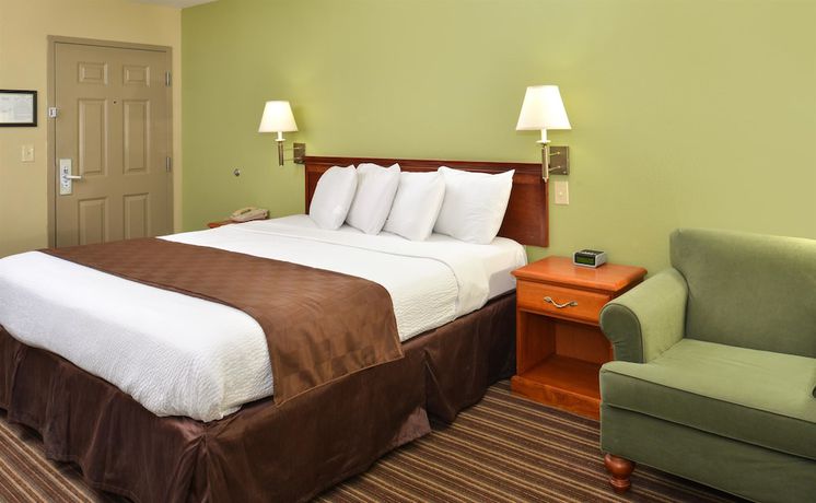 Imagen de la habitación del Hotel Americas Best Value Inn and Suites University Ave. Foto 14