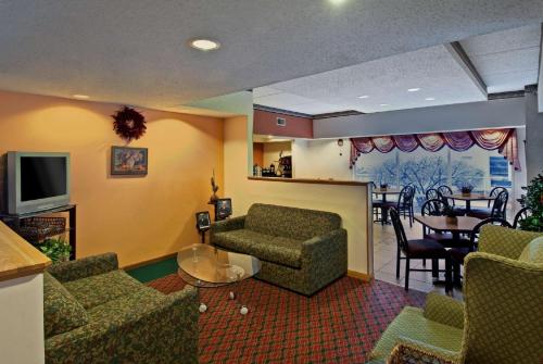 Imagen general del Hotel Americas Best Value Inn and Suites Waukegan Gurnee. Foto 4