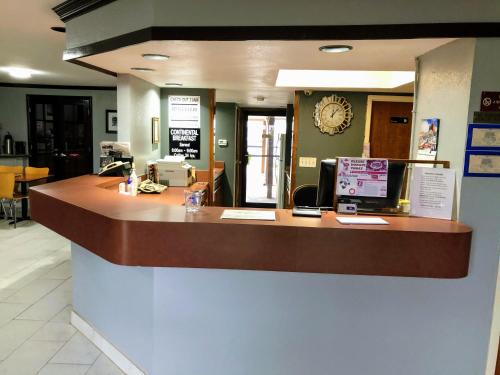 Imagen general del Hotel Americas Best Value Inn and Suites Yukon Oklahoma City. Foto 5