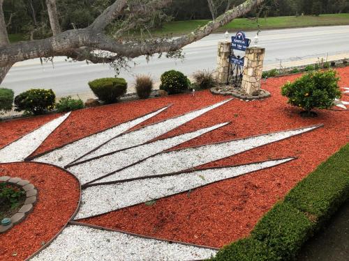 Imagen general del Hotel Americas Best Value Presidents Inn On Munras. Foto 7