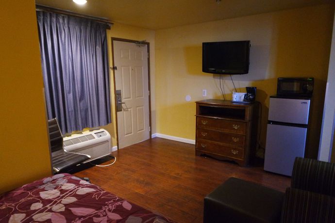 Imagen de la habitación del Hotel Americas Inn And Suite. Foto 4