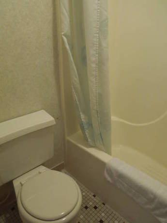 Imagen de la habitación del Hotel Americas Inn, Bardstown. Foto 5