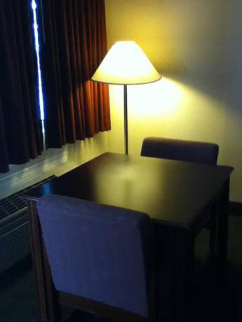 Imagen de la habitación del Hotel America's Inn. Foto 6