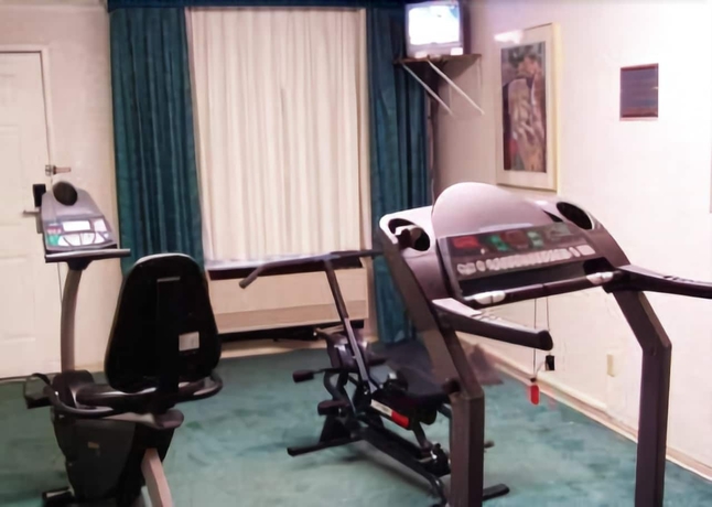 Imagen de los interiores del Hotel America's Inn Sugarland Stafford. Foto 9