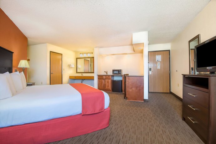 Imagen de la habitación del Hotel Americinn By Wyndham Ames. Foto 12