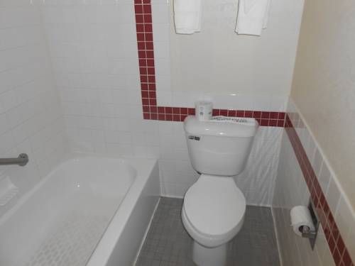 Imagen de la habitación del Hotel Americinn By Wyndham Ashland. Foto 3
