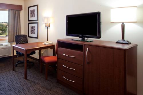 Imagen de la habitación del Hotel Americinn By Wyndham Ashland. Foto 5