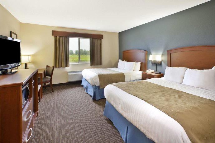Imagen de la habitación del Hotel Americinn By Wyndham Bay City. Foto 10