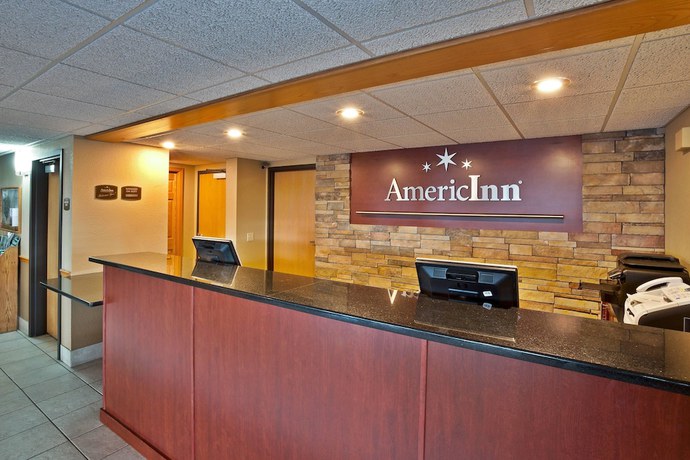 Imagen de los interiores del Hotel Americinn By Wyndham Bay City. Foto 12