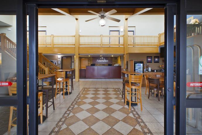 Imagen del bar/restaurante del Hotel Americinn By Wyndham Bay City. Foto 2
