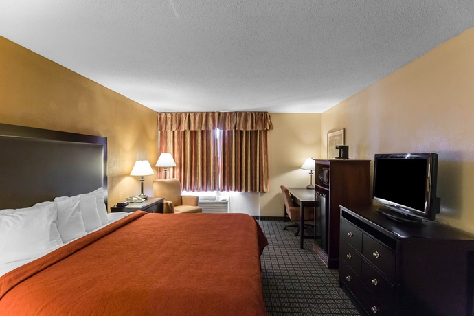 Imagen de la habitación del Hotel Americinn By Wyndham Cedar Rapids North. Foto 10