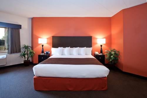 Imagen de la habitación del Hotel Americinn By Wyndham Chanhassen. Foto 8