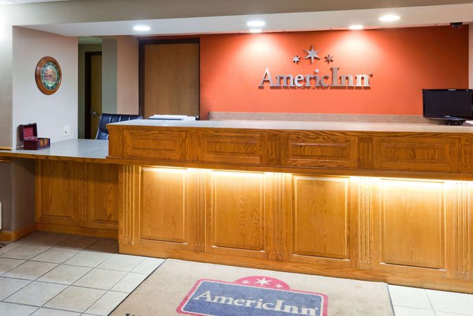 Imagen de los interiores del Hotel Americinn By Wyndham Coon Rapids. Foto 14