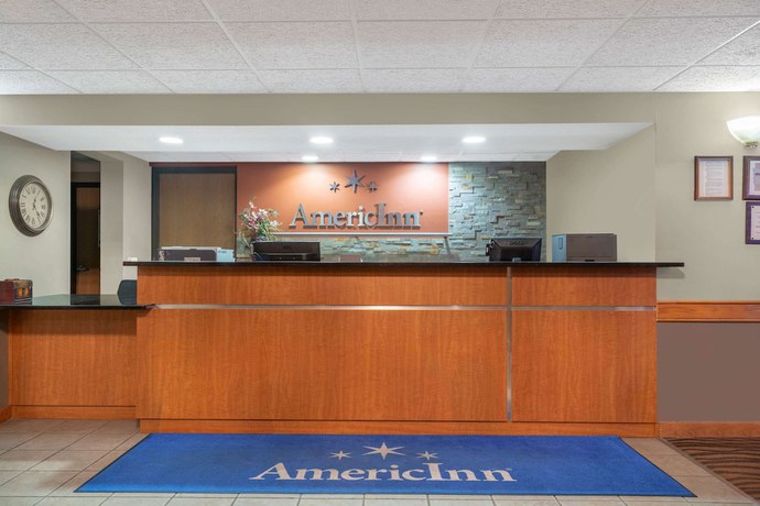 Imagen de los interiores del Hotel Americinn By Wyndham Coon Rapids. Foto 19