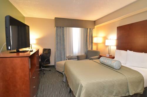 Imagen de la habitación del Hotel Americinn By Wyndham Des Moines Airport. Foto 3