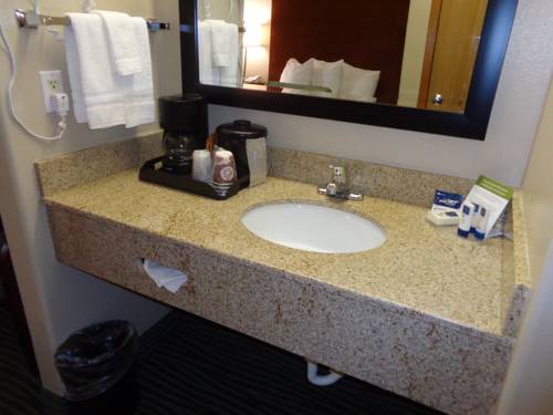 Imagen general del Hotel Americinn By Wyndham Des Moines Airport. Foto 1