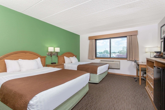 Imagen de la habitación del Hotel Americinn By Wyndham Eau Claire. Foto 7