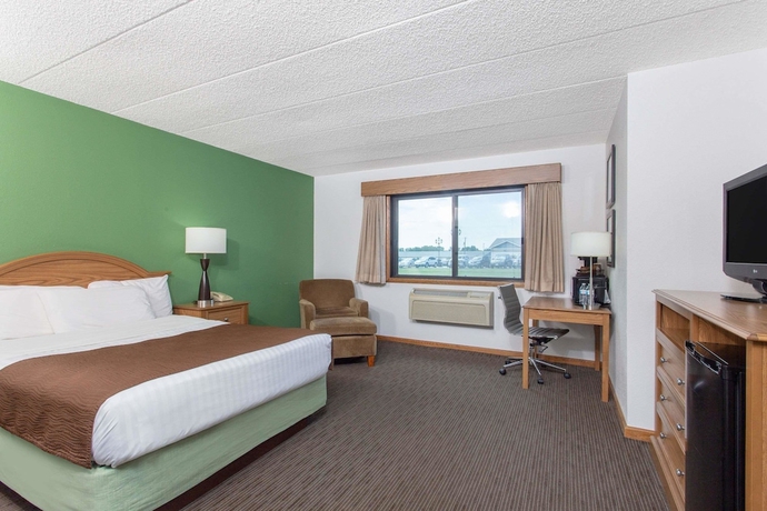Imagen de la habitación del Hotel Americinn By Wyndham Eau Claire. Foto 9