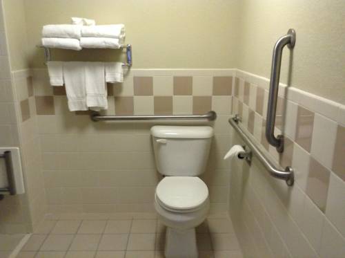 Imagen de la habitación del Hotel Americinn By Wyndham Fort Dodge. Foto 13