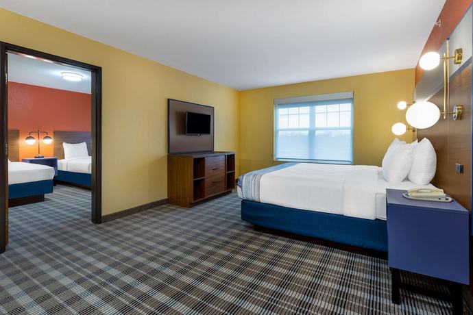 Imagen de la habitación del Hotel Americinn By Wyndham Fulton Clinton. Foto 3