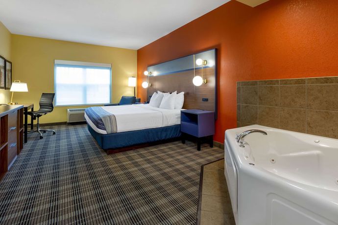 Imagen de la habitación del Hotel Americinn By Wyndham Fulton Clinton. Foto 14