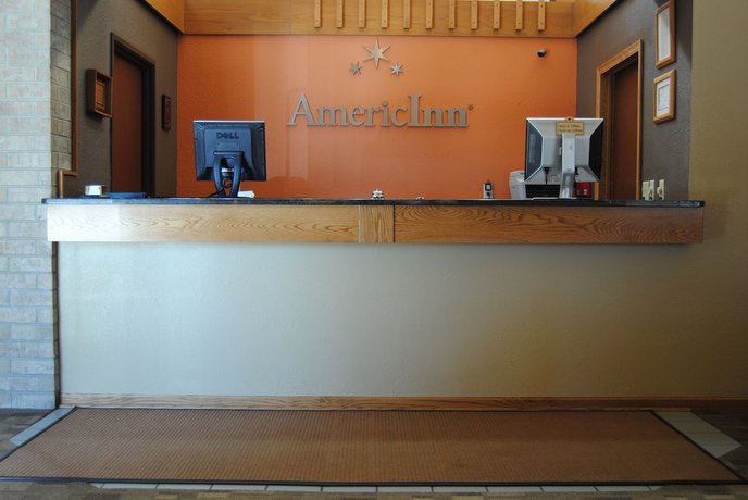 Imagen de los interiores del Hotel Americinn By Wyndham Grand Rapids. Foto 20